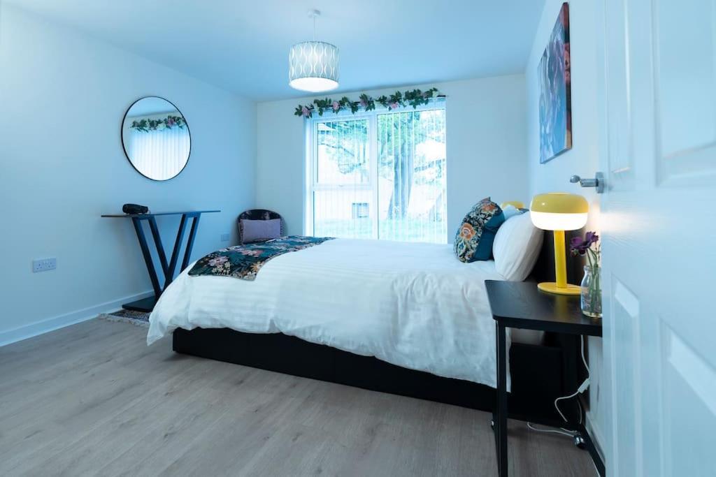 Luxury Ground Floor 2 Bedroom Apartment Free Wifi & Parking Шефилд Екстериор снимка