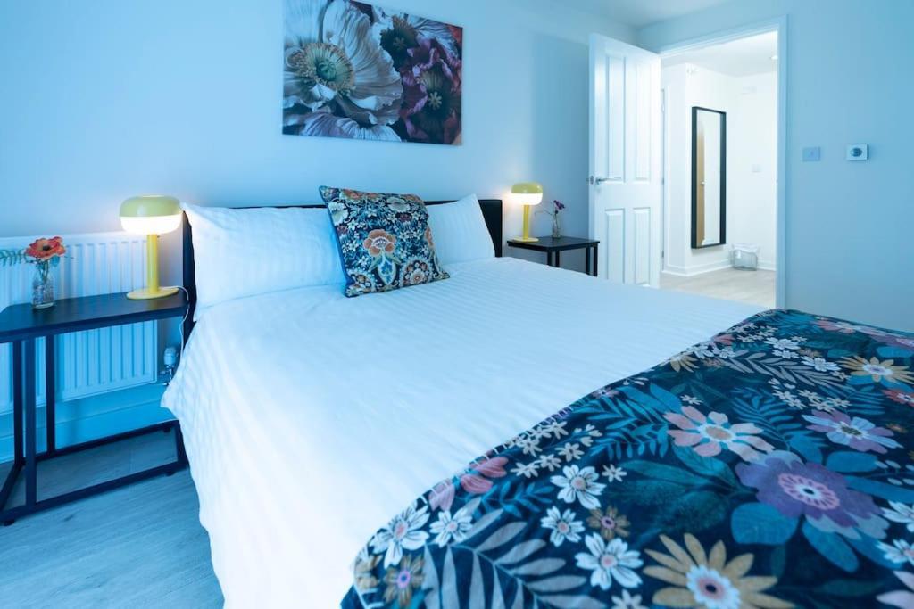 Luxury Ground Floor 2 Bedroom Apartment Free Wifi & Parking Шефилд Екстериор снимка